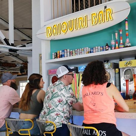 Ballard'S Beach Resort Ню Шоръм Екстериор снимка